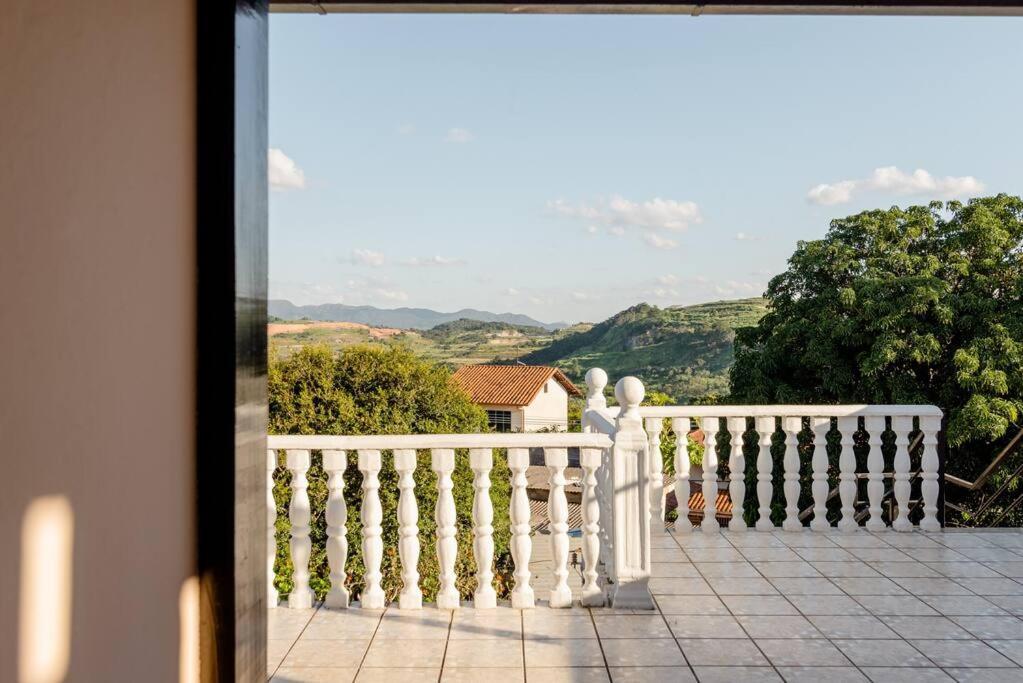 Suite Vista Panoramica Betim Exteriér fotografie